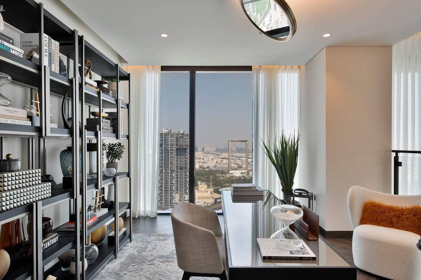 Apartment with 2 bedrooms in Za'abeel, Dubai